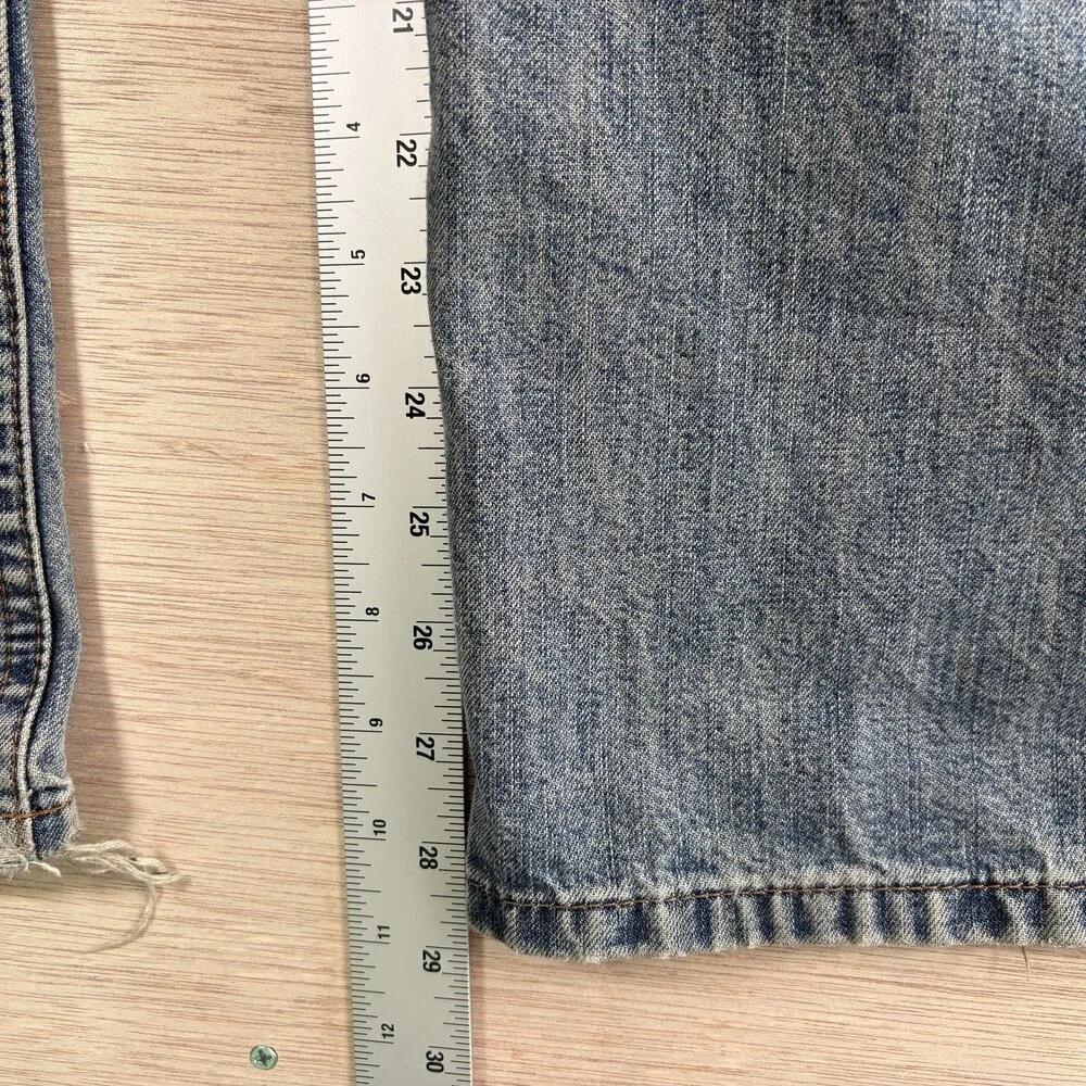Vintage Tommy Hilfiger Jeans Mens 42x30 Blue Light Wash Cotton Loose fit Denim